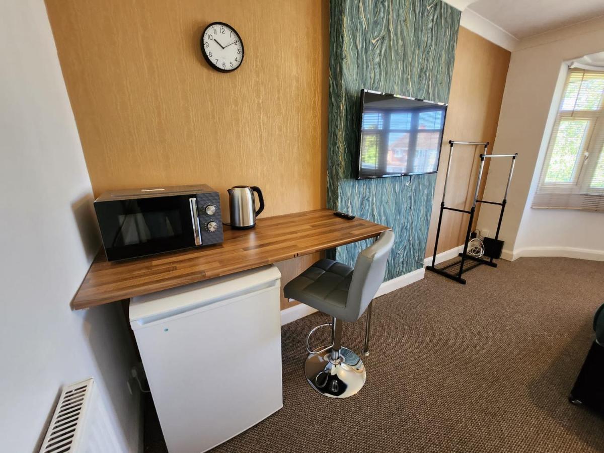 Solihull Shared House Acocks Green Bagian luar foto