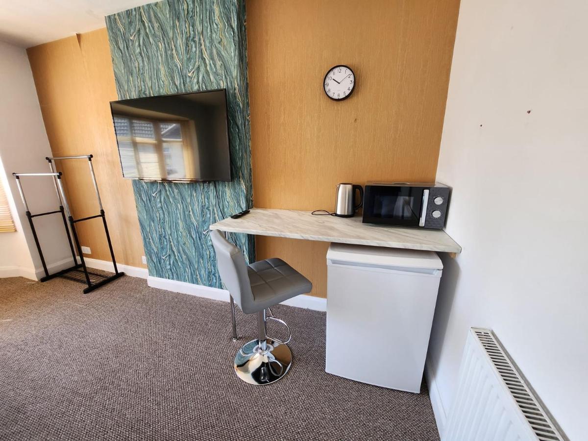 Solihull Shared House Acocks Green Bagian luar foto